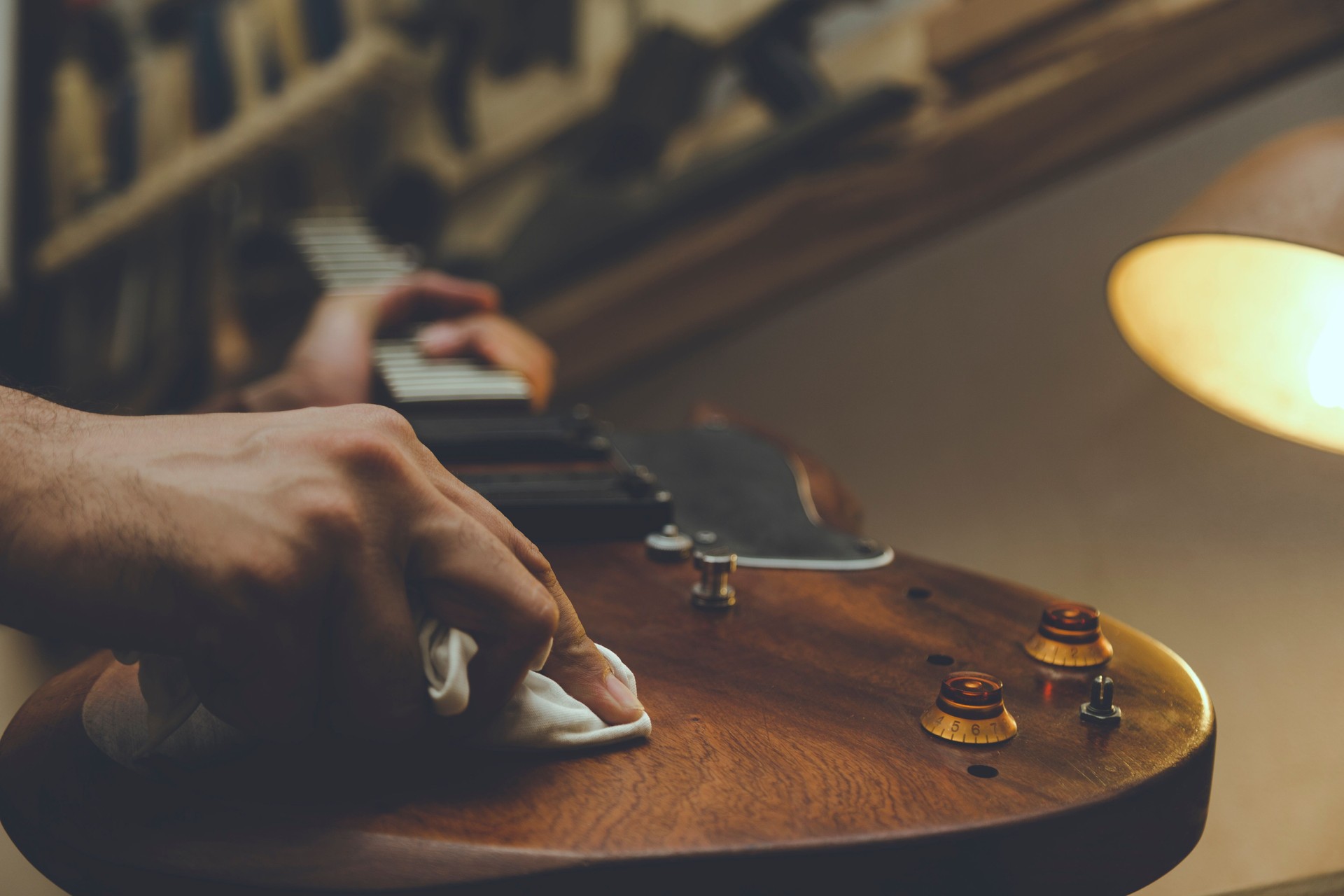 Guitar Polishing
